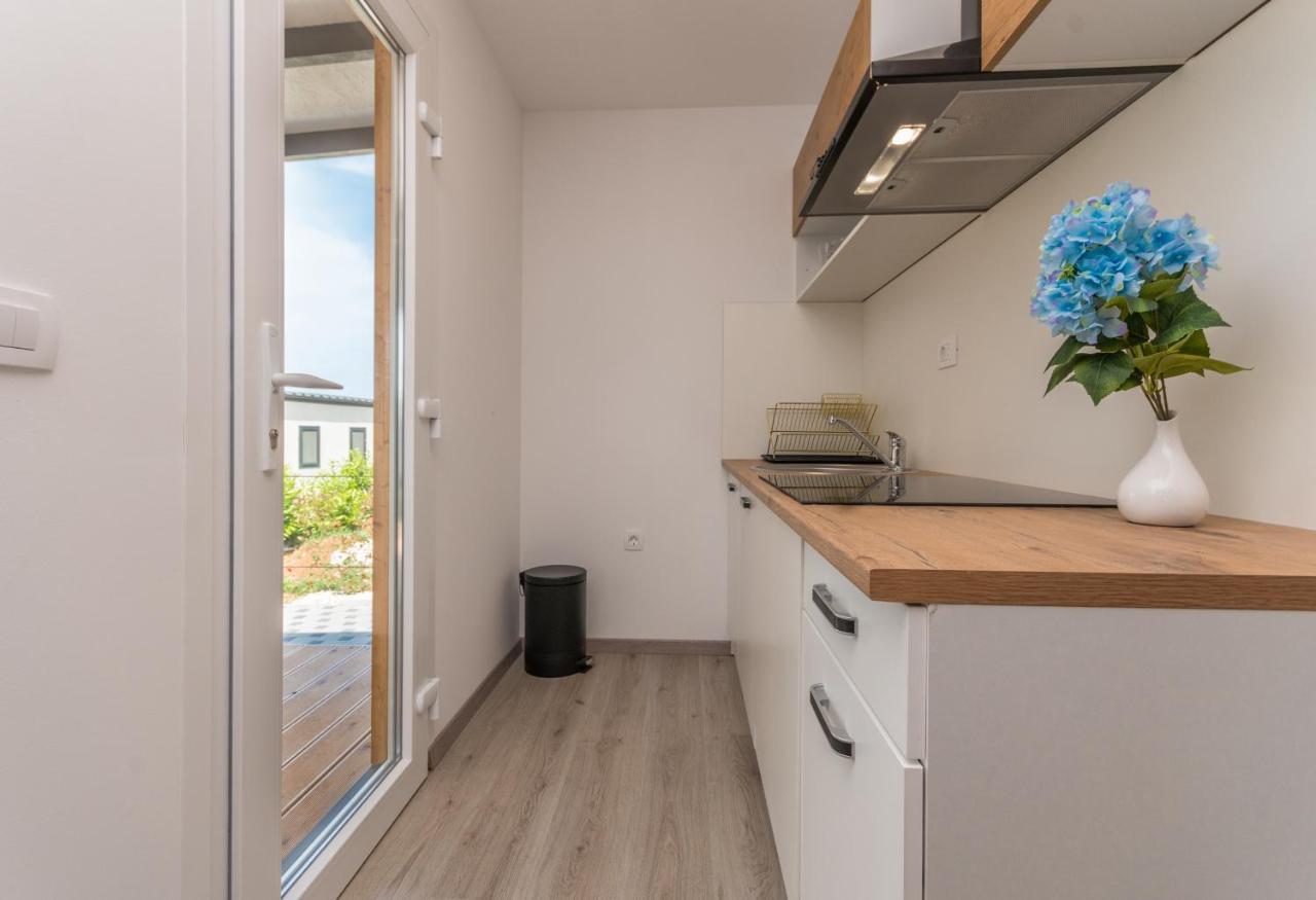 ビオグラード・ナ・モル Mobile House Mmヴィラ エクステリア 写真