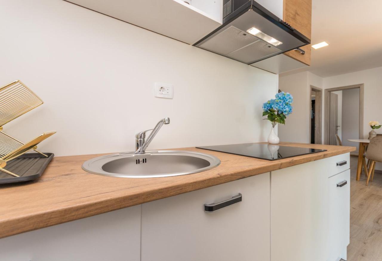 ビオグラード・ナ・モル Mobile House Mmヴィラ エクステリア 写真